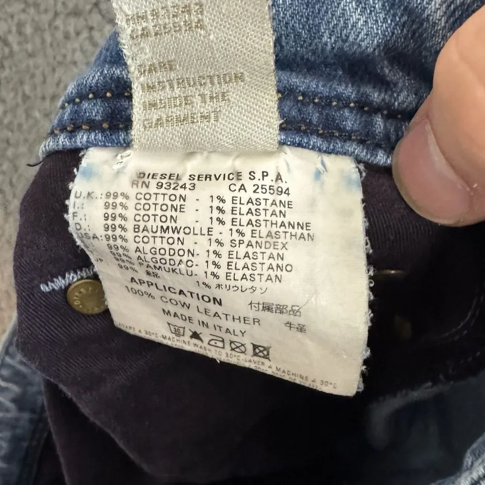 Diesel Men's Relaxed Jeans - Light Blue‎